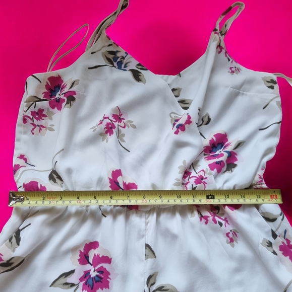 Dynamite Floral Wide Leg Palazzo Pantsuit - Picture 11 of 12